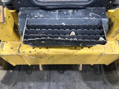 CAT 289D Step - Used | P/N 4699065