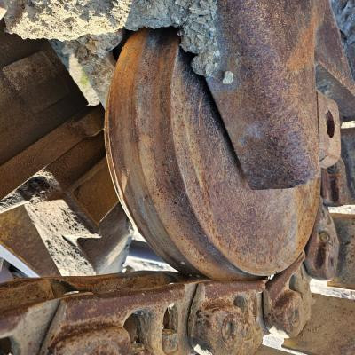 CAT D4H Left/Driver Track Idler - Used | P/N 6T2615
