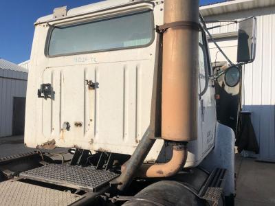 International 8200 Exhaust Bracket - Used
