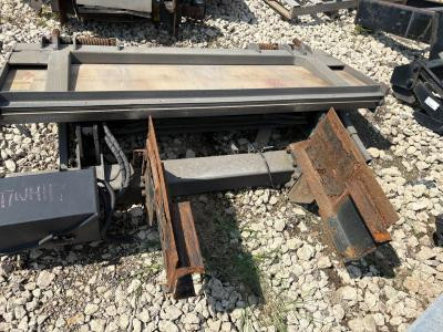 Used Tuck Under 3000(lb) Liftgate