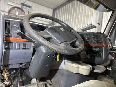 2003-2018 Volvo VNL Dash Assembly - Used