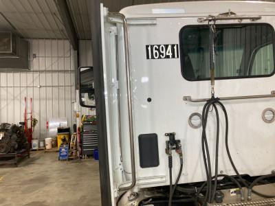 R33-1214 | Peterbilt 579 Side Fairing/Cab Extender for Sale