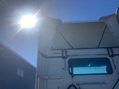 fairing-side-vnl-volvo- 