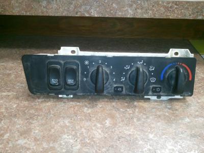 Freightliner C120 CENTURY Heater & AC Temperature Control for Sale