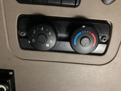 2008-2022 Freightliner CASCADIA Heater A/C Temperature Controls - Used
