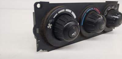 F21-1013-21-000 | Kenworth T660 Heater & AC Temperature Control for Sale
