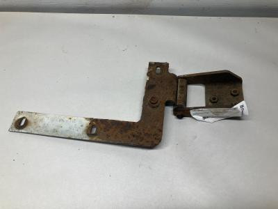 Chevrolet KODIAK Left/Driver Hood Hinge - Used | P/N R13439