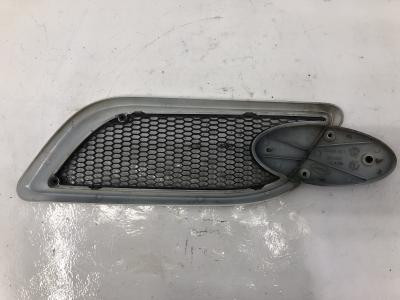 L18-6014R | Peterbilt 386 Hood Side Vent for Sale