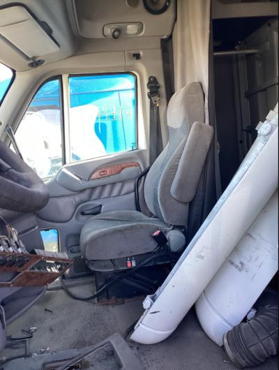 Peterbilt 587 Grey Cloth Air Ride Seat - Used