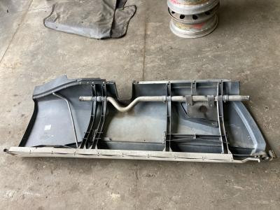 A33-1216-11200 | Kenworth T680 Skirt for Sale