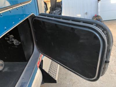 Kenworth T880 Sleeper Door for Sale