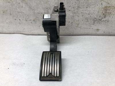 カーペンター 84739661 Genuine Volvo Accelerator Pedal – Truck To Trailer