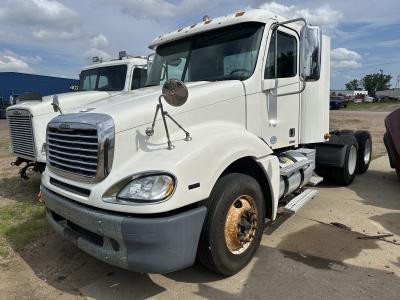 2009 Freightliner COLUMBIA 120 Parts Unit: Truck Dsl Ta