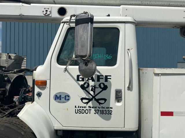 1999 International 4900 Left Door