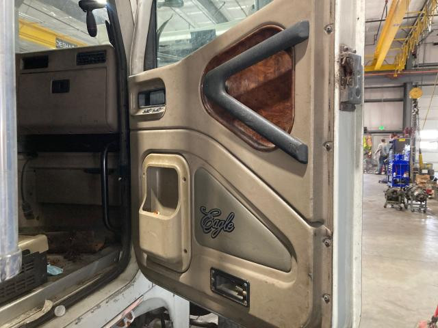 2005 International 9900 White Right Door, Interior Panel