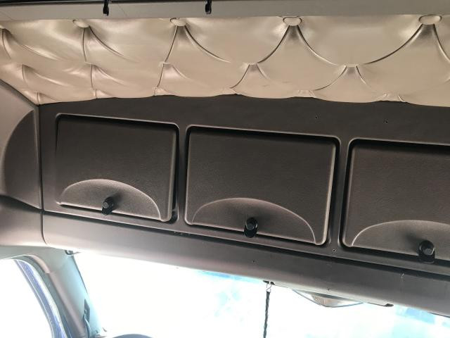 2004 Kenworth T2000 Console