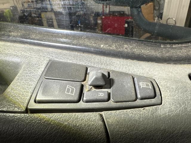 2007 Volvo VNL Left Door Electrical Switch