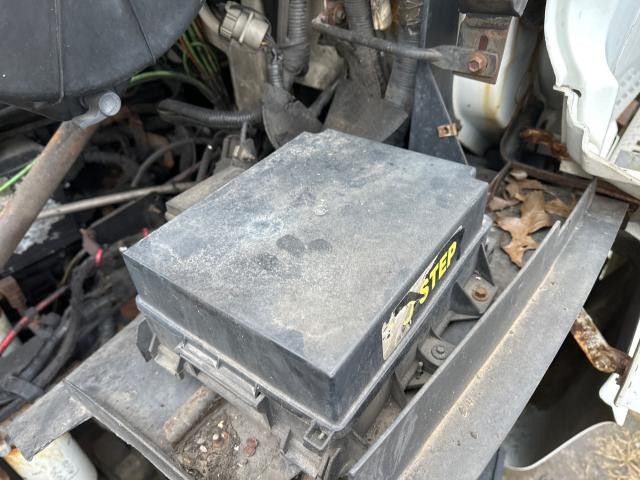 1997 Ford L9522 Left Fuse Box