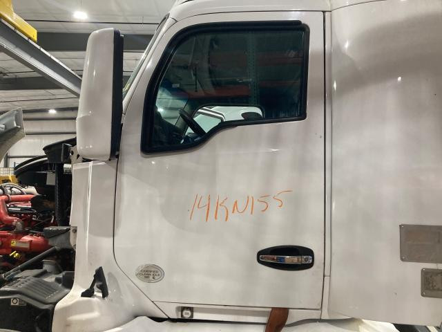 2014 Kenworth T680 Left Door