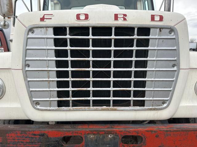 1981 Ford LN8000 Grille