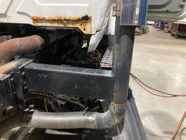 2005 International 7600 Right Bracket
