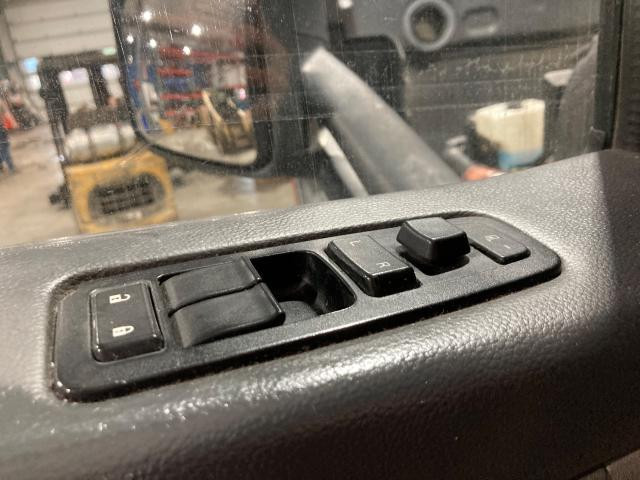 2014 Peterbilt 579 Left Door Electrical Switch