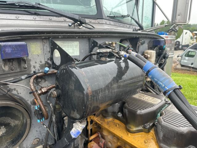 2005 Peterbilt 379 Steel Radiator Overflow Bottle