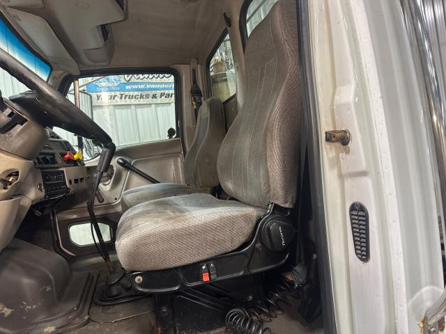 2004 Sterling A9513 Left Seat, Air Ride