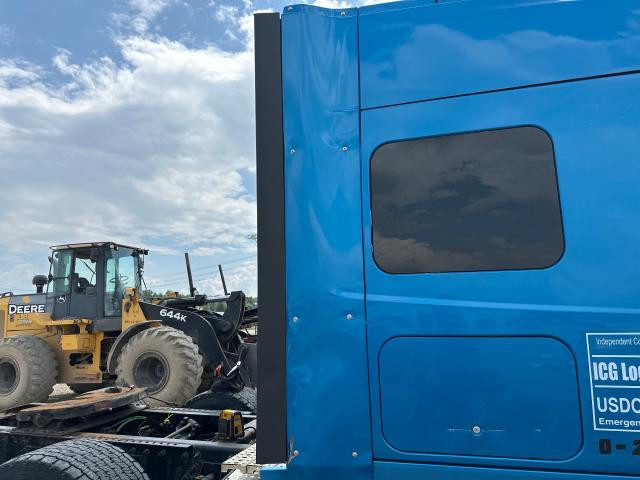 International PROSTAR Blue Right Upper And Lower Fairing/Cab Extender