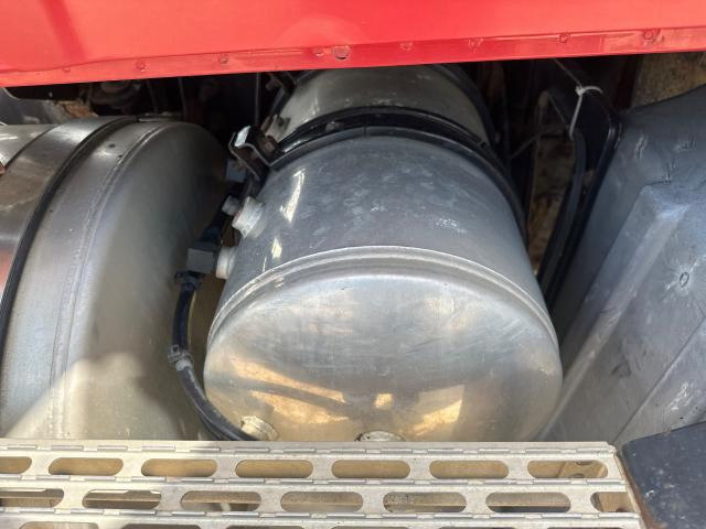 2006 Mack CXN 20-inch Air Tank | 12-inch Diameter | 7 Ports