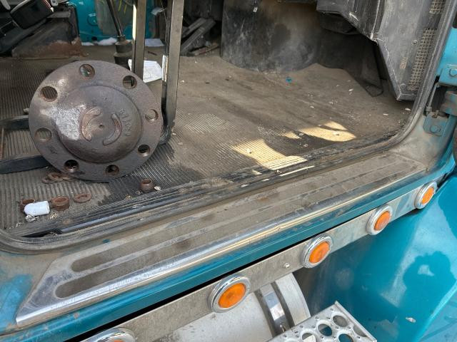 2005 Western Star Trucks 4900 Right Interior Trim Panel