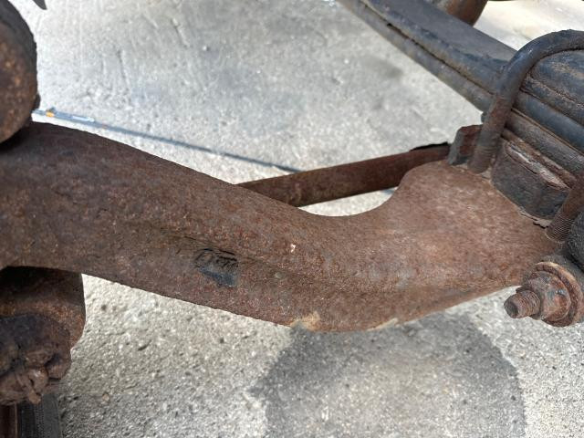 2004 Spicer D-850F Axle Assembly, Front