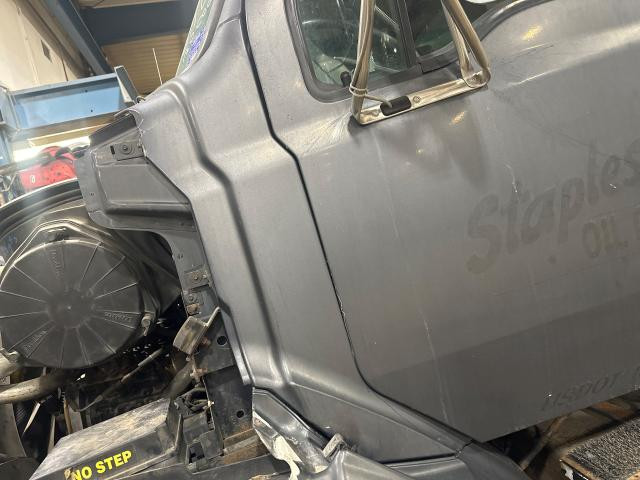 1998 Ford L8501 Black Left Cab Cowl