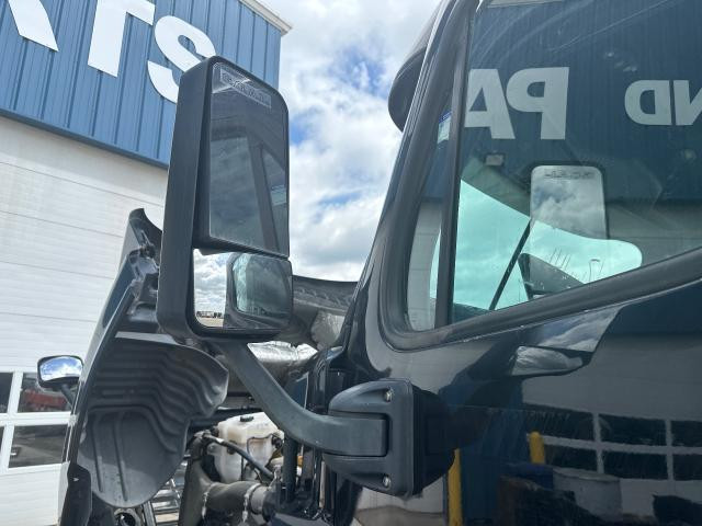 2017 Freightliner CASCADIA Left Door Mirror | Material: Poly/Chrome