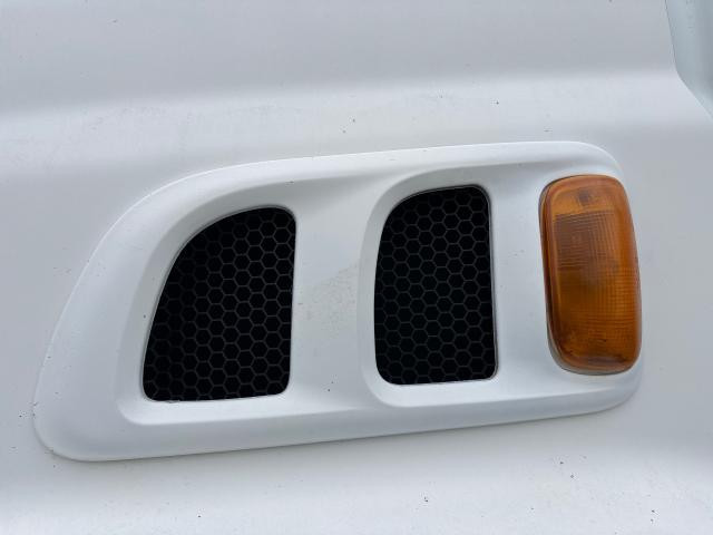 1997 Ford L9522 Left Hood Side Vent