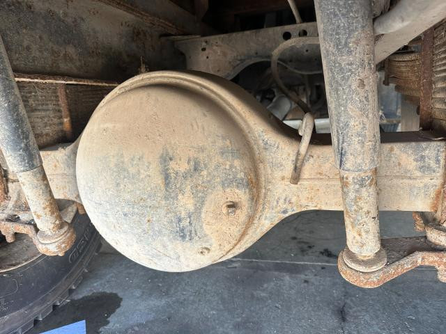 2006 Eaton 19060D Axle Housing (Rear / Rear)