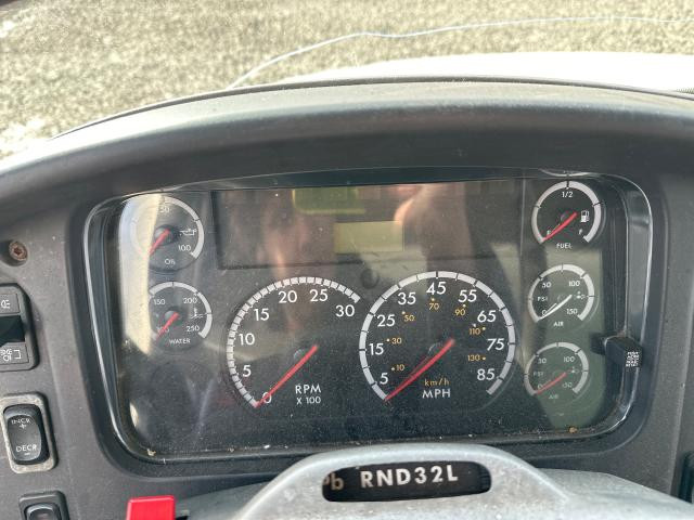 2005 Freightliner M2 106 Left Instrument Cluster