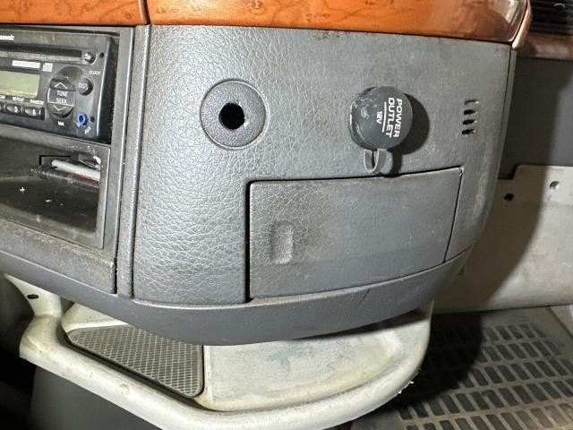 Volvo VNL Dash Panel: Ash Tray