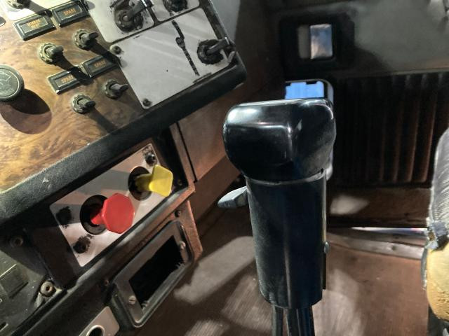 1996 Fuller RTX16709B Shift Lever