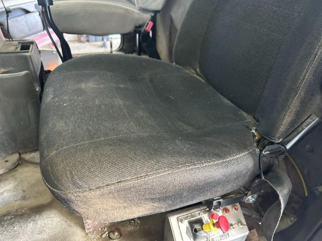 2003 Sterling A9513 Left Seat, Air Ride