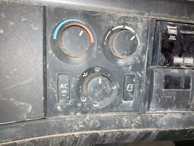 2020 Volvo VNL Heater & AC Temp Control
