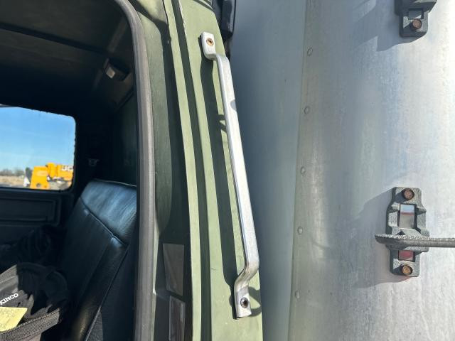 1995 Ford F800 18"-inch Grab Handle