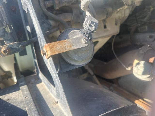 2000 Sterling A9513 Horn