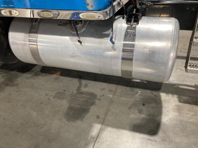 2019 Peterbilt 579 Left Fuel Tank