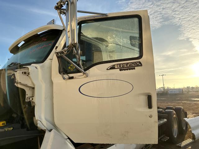 1997 Ford L9522 Left Door