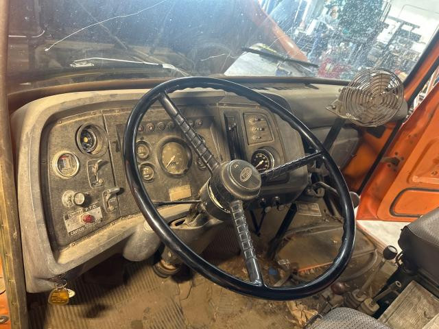 1985 Ford LT8000 Dash Assembly