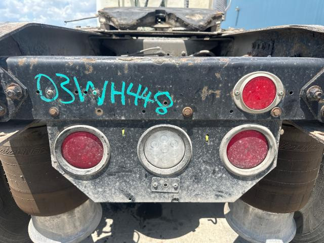 2003 Freightliner COLUMBIA 120 Tail Panel