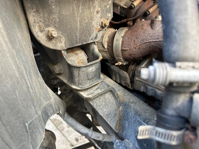 2017 Mack CXU Right Cab Suspension