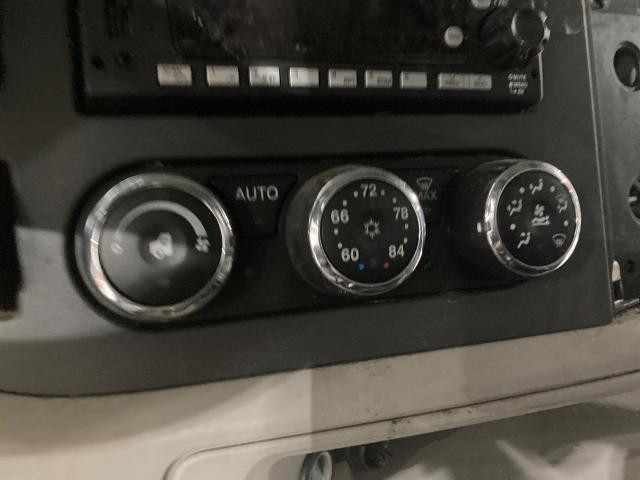 2023 Peterbilt 579 Heater & AC Temp Control
