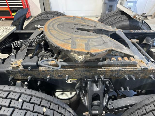 2021 Holland XA-351-A-80-L-P Fifth Wheel